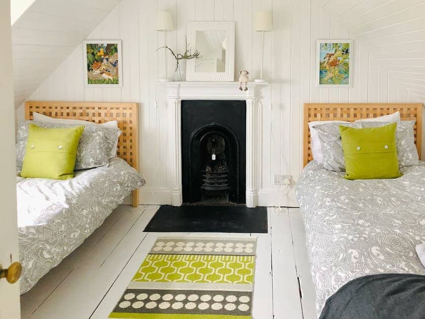 Twin bedroom | Owl Cottage, Lothmore, Helmsdale