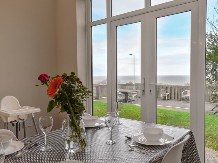 Kitchen/diner | Houndsfield, Ilfracombe