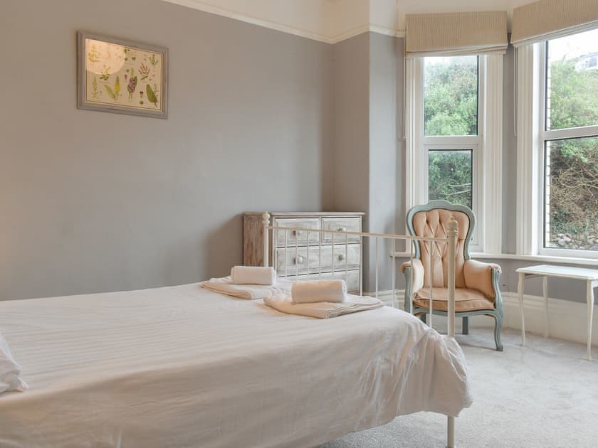 Double bedroom | Houndsfield, Ilfracombe