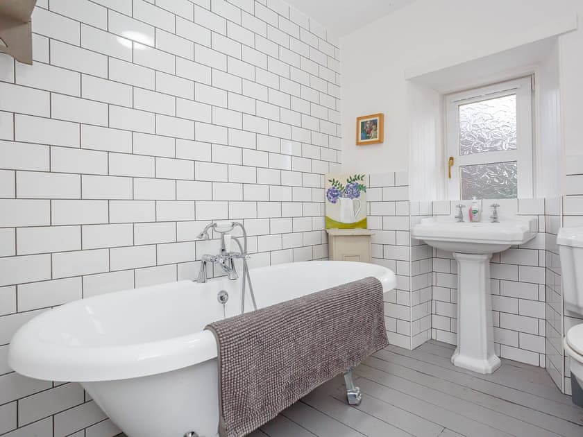 Bathroom | Seafield House, Lochinver