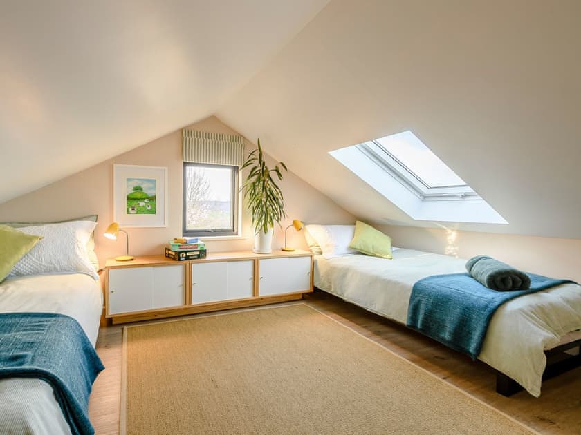 Twin bedroom | Yartleton Farm, Longhope