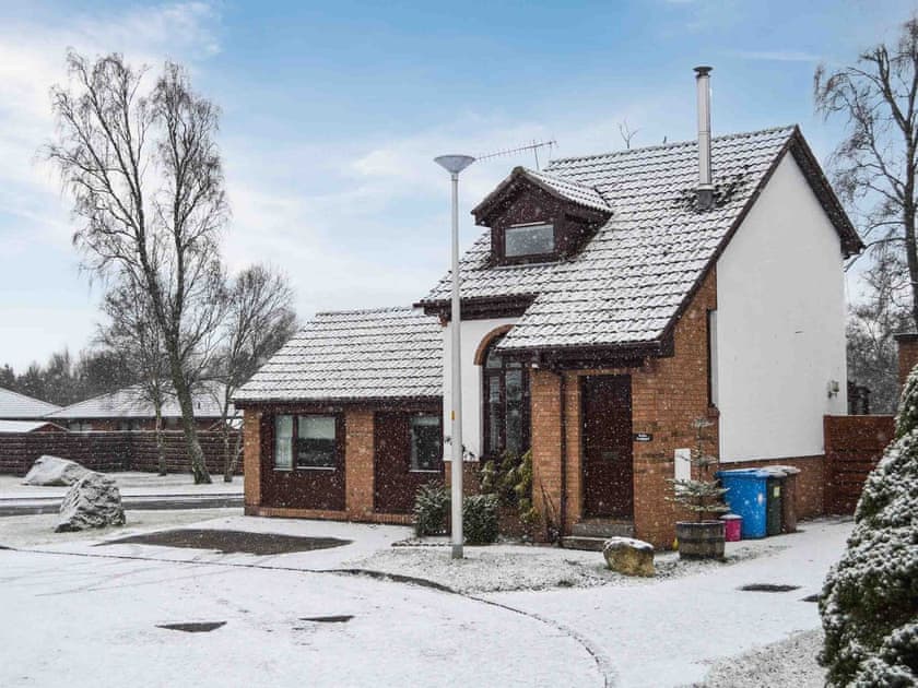 Exterior | Ruby Cottage - Silverglades Holiday Homes, Aviemore