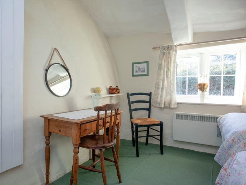 Twin bedroom | Lanes Cottage, Kentisbeare, near Cullompton