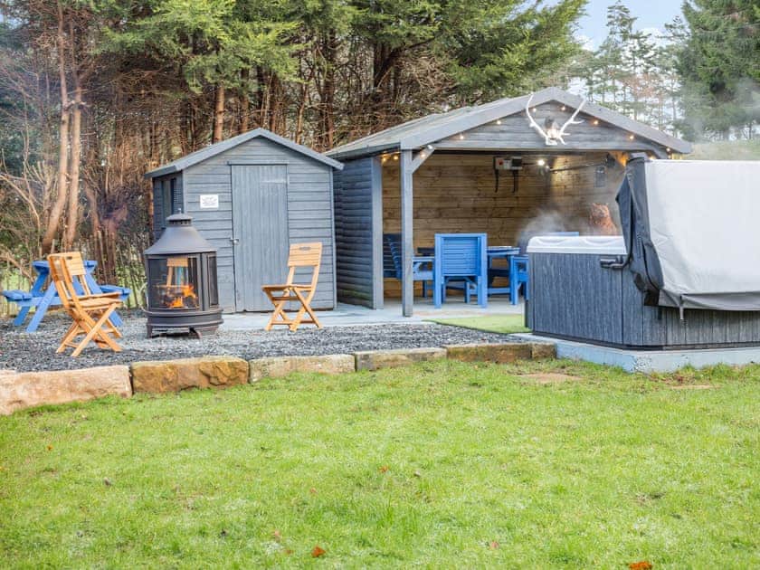 Hot tub | Burnside Cottage, Bardon Mill, near Haltwhistle