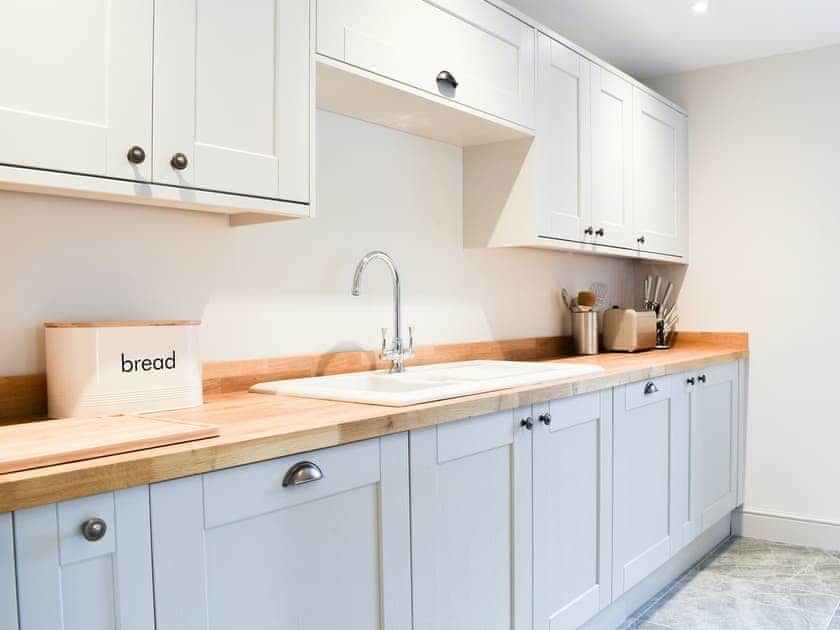 Kitchen | The Old Stables 3 - The Old Stables, Winterslow, near Salisbury