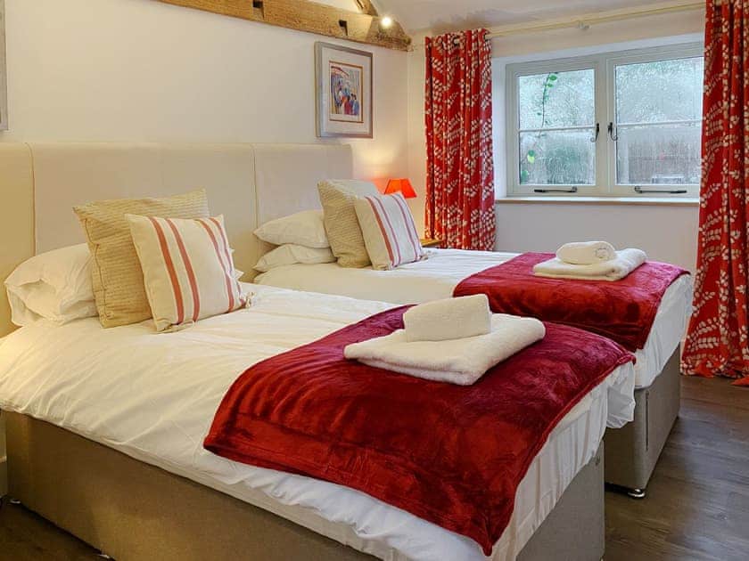 Twin bedroom | Skylarks’ Nest - Manor Farm Barns, Witton, near Happisburgh