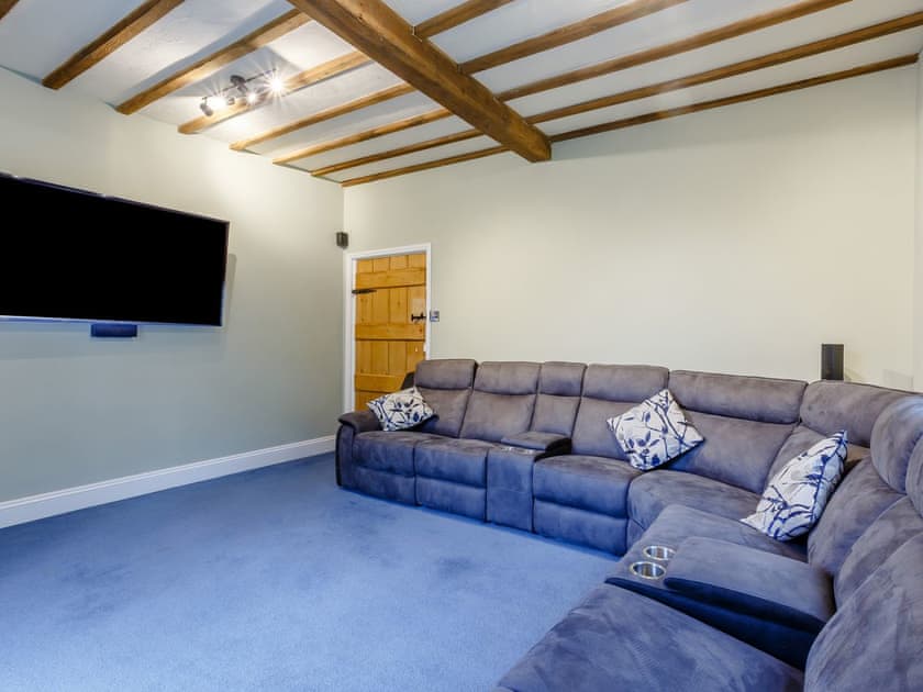 Second living area | Old Upper Gwestydd, Newtown