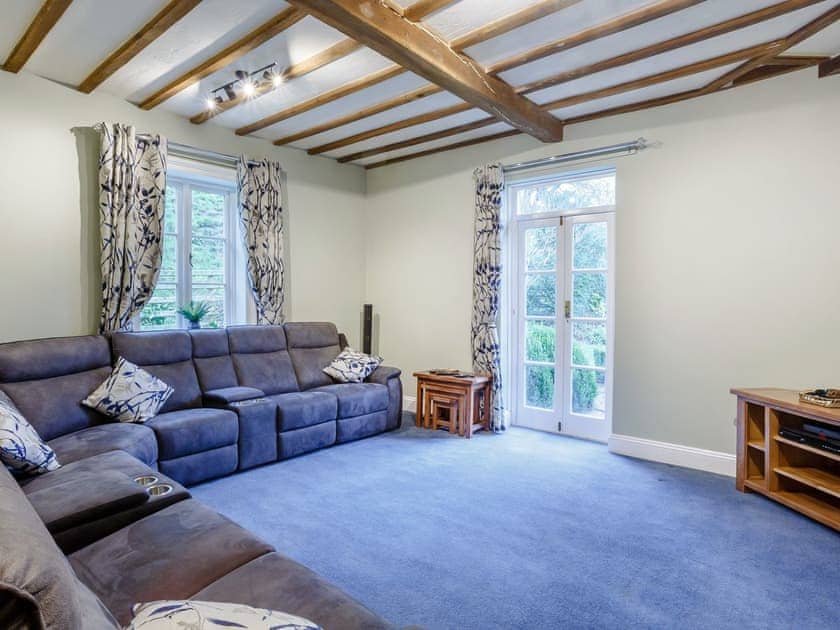 Second living area | Old Upper Gwestydd, Newtown