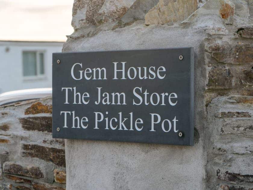 Setting | The Pickle Pot - The Pickle Pot and Jam Store, Mawgan Porth, near Newquay