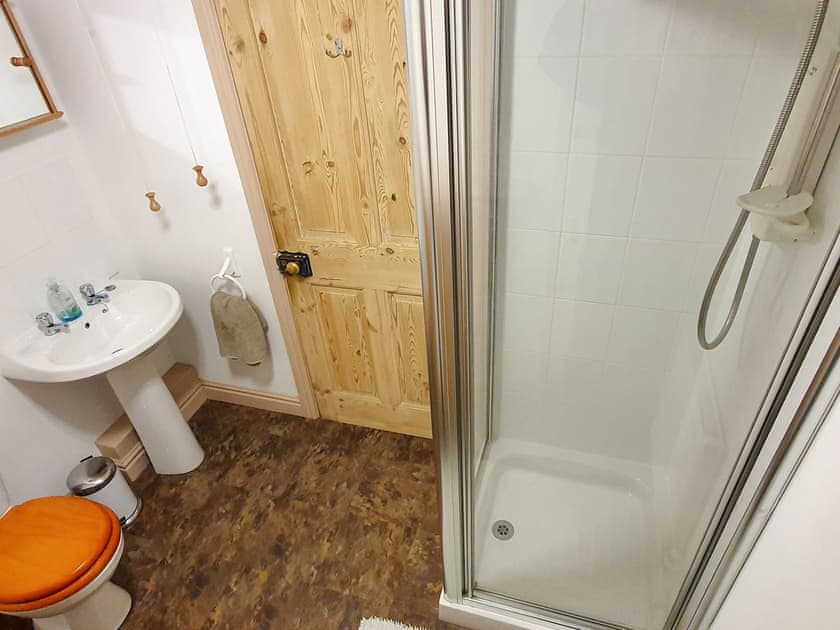 Shower room | West End Farmhouse, Ulrome, near Bridlington