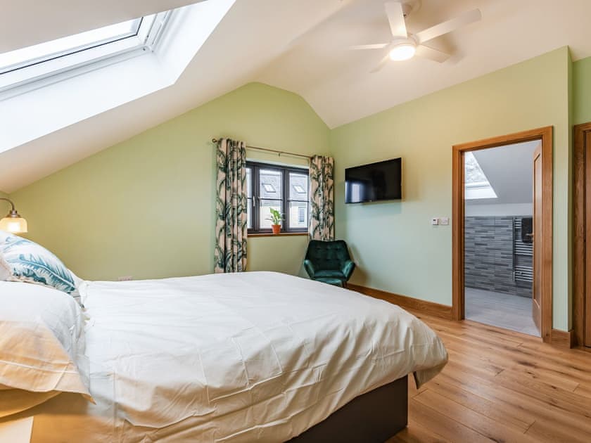 Double bedroom | Red Kite Lodge - Red Kite Holidays, Tregaron, near Aberystwyth
