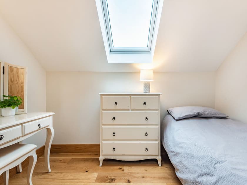 Single bedroom | Red Kite Lodge - Red Kite Holidays, Tregaron, near Aberystwyth