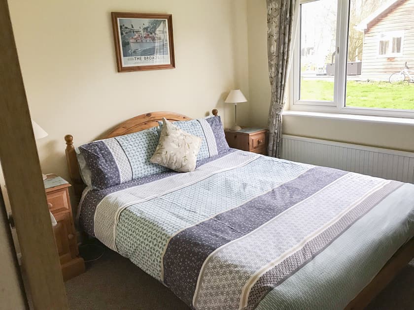 Double bedroom | Kestrel - Caves Farm Barns, Near Ely