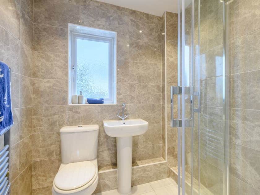 Shower room | Number 43, Mundelsey