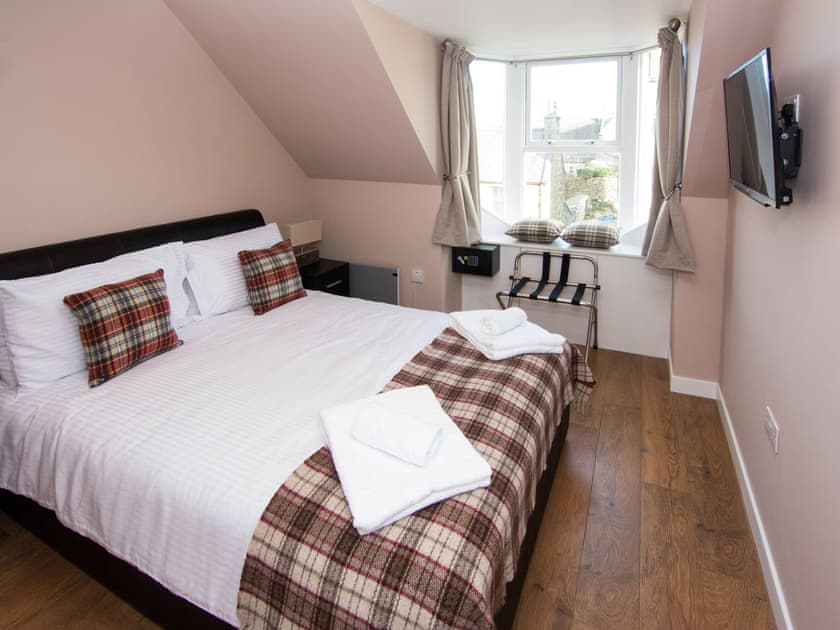 Double bedroom | St. Ninian’s - Nort Bode Apartments, Lerwick