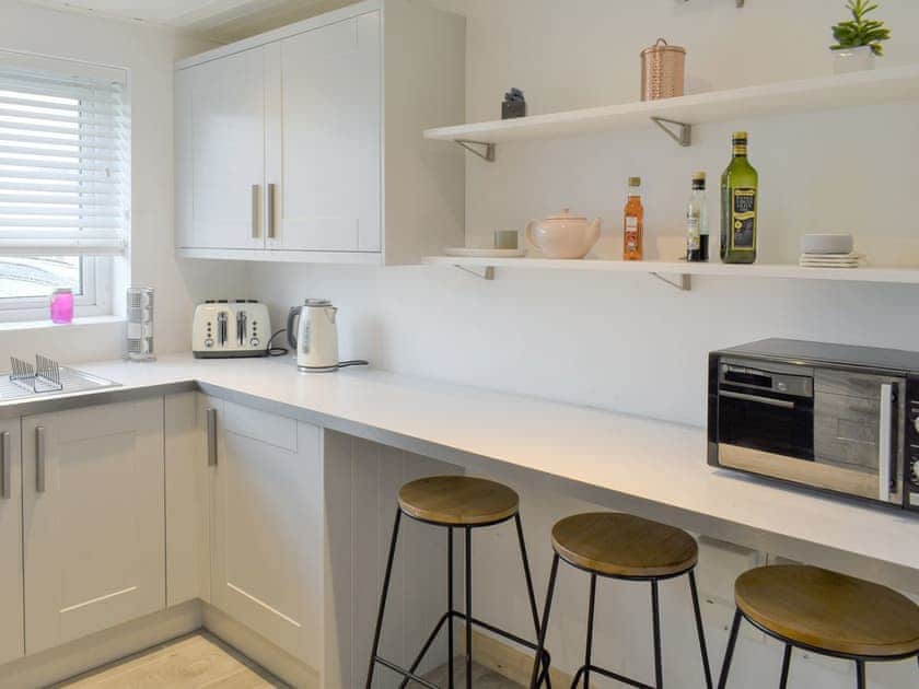 Kitchen | Ty Bach Gwyn, Pentraeth