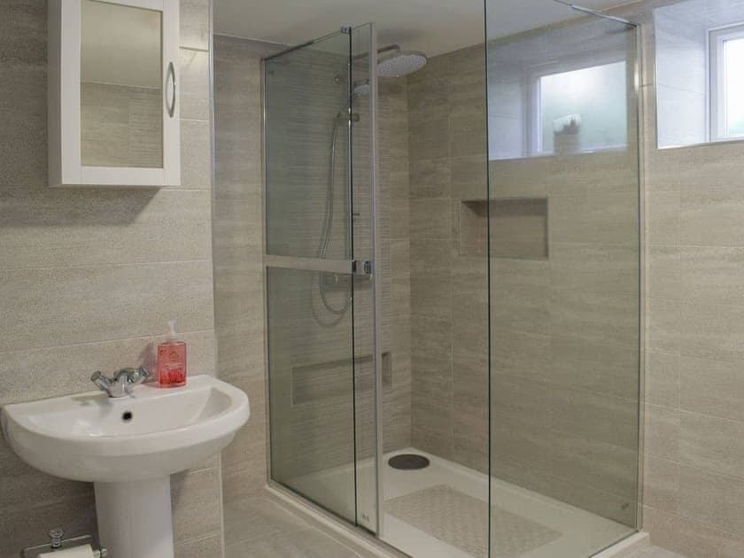 Bathroom | Flat 1 Portman House, Shanklin