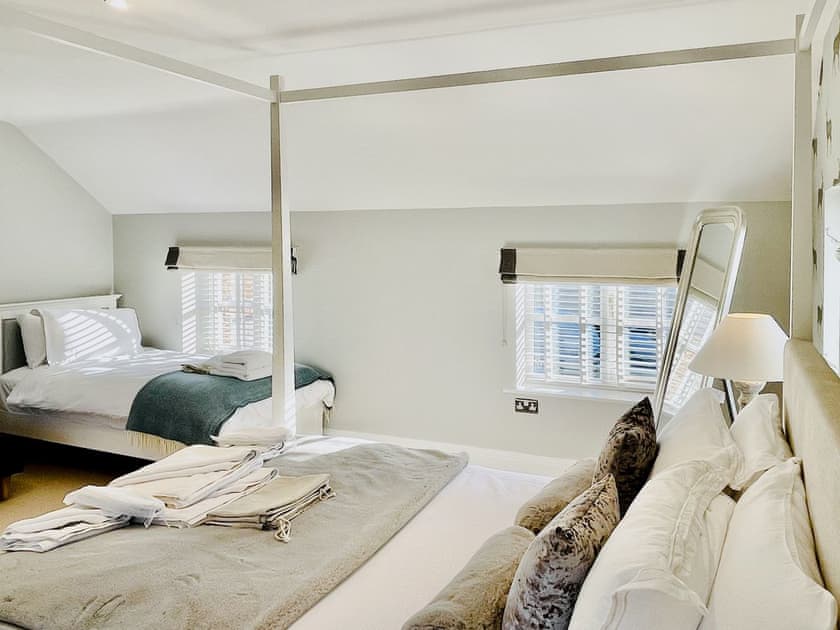 Four Poster bedroom | Gilbertson Cottage, York
