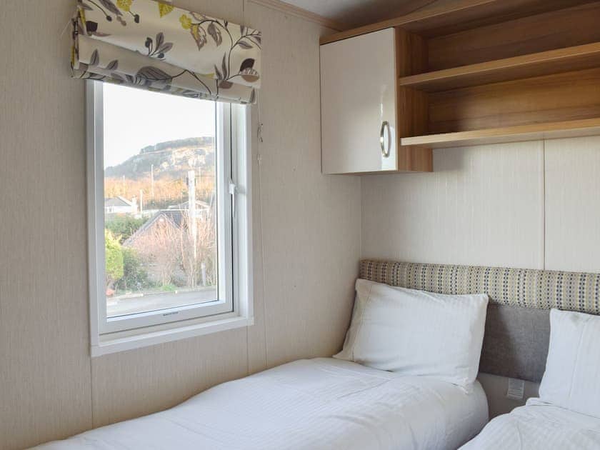 Twin bedroom | Bron Y Wendon Holiday Park- Platinum - Bron Y Wendon Holiday Park, Llanddulas, near Llandudno