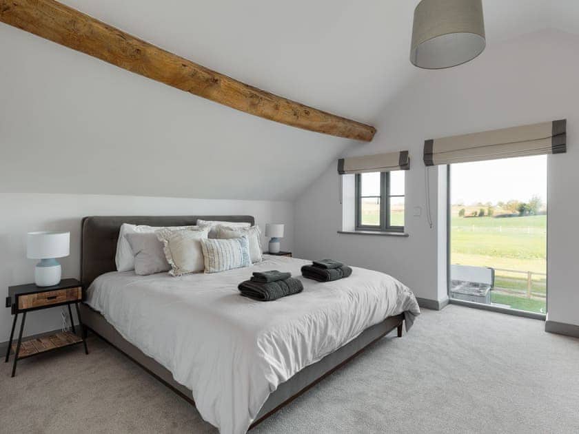 Super king bedroom  | The Maddocks - Yocking Gate Holiday Accommodation, Whitchurch