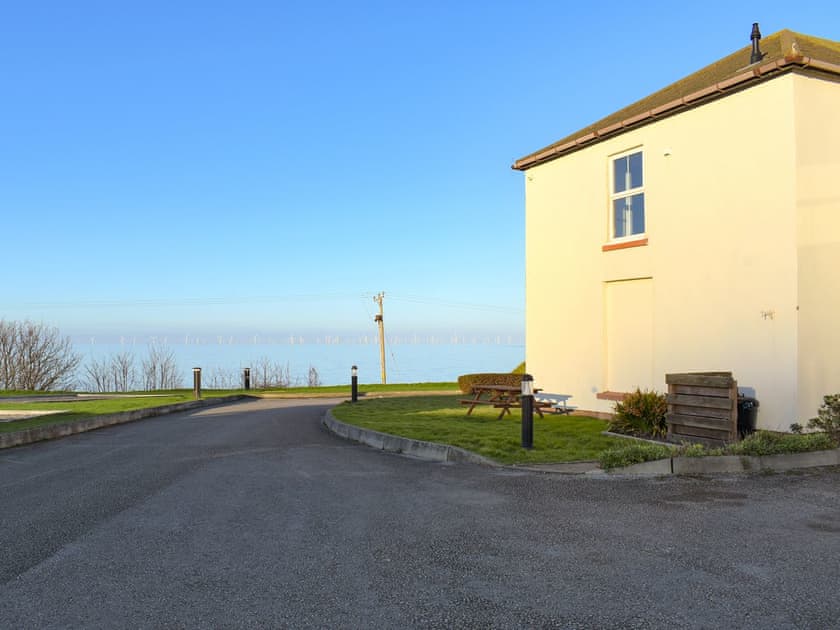 Setting | Gold Horizon - Bron Y Wendon Holiday Park, Llanddulas, near Llandudno