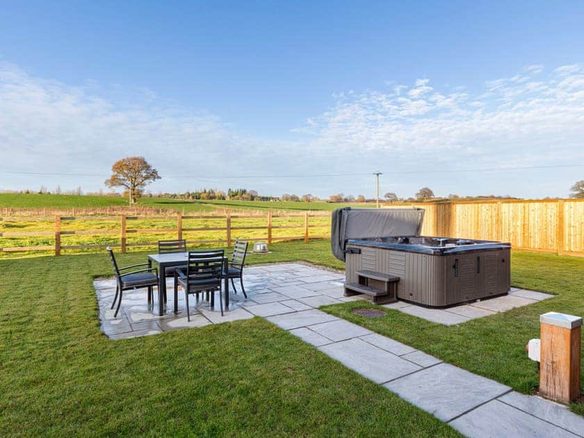 Garden | The Foundary - Yocking Gate Holiday Accommodation, Whitchurch