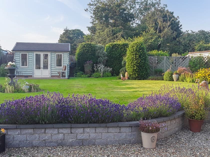 Garden | Holly Lodge, Hemsby