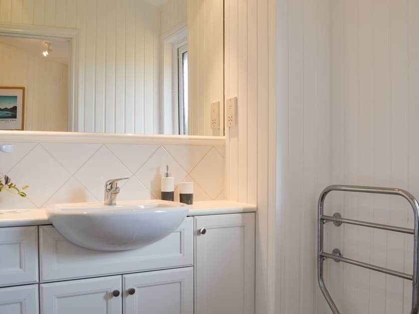 En-suite | Sparrow’s Nest - Glendowlin Lodges, Yanwath, near Penrith