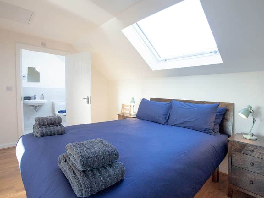 Double bedroom | Number 11, Mawgan Porth