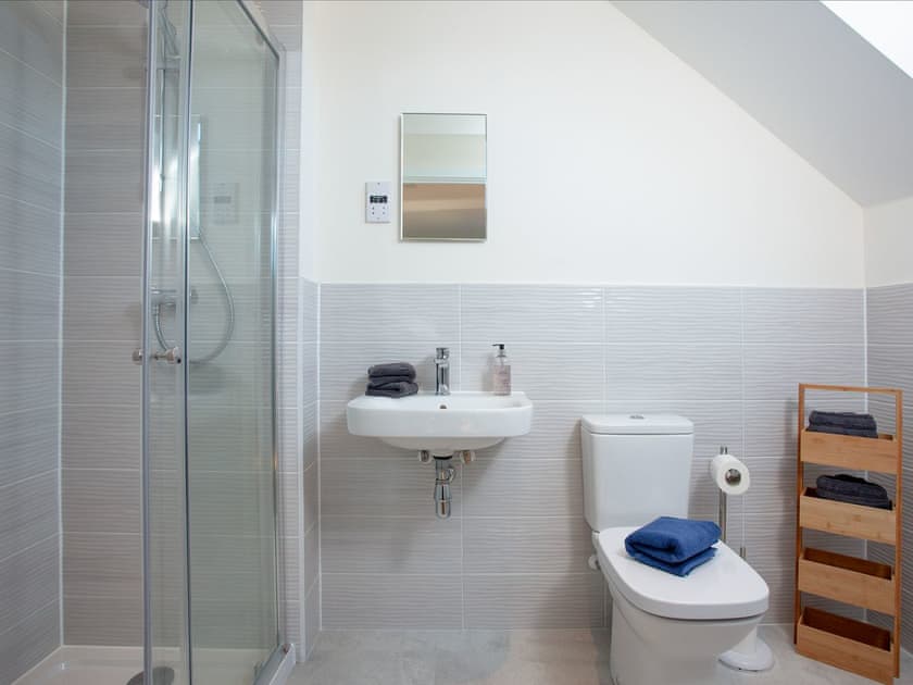 En-suite | Number 11, Mawgan Porth