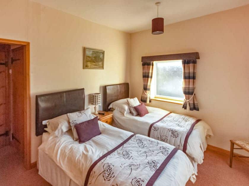Twin bedroom | Greyfield Farm - Byre Cottage - Greyfield Cottages, High Littleton