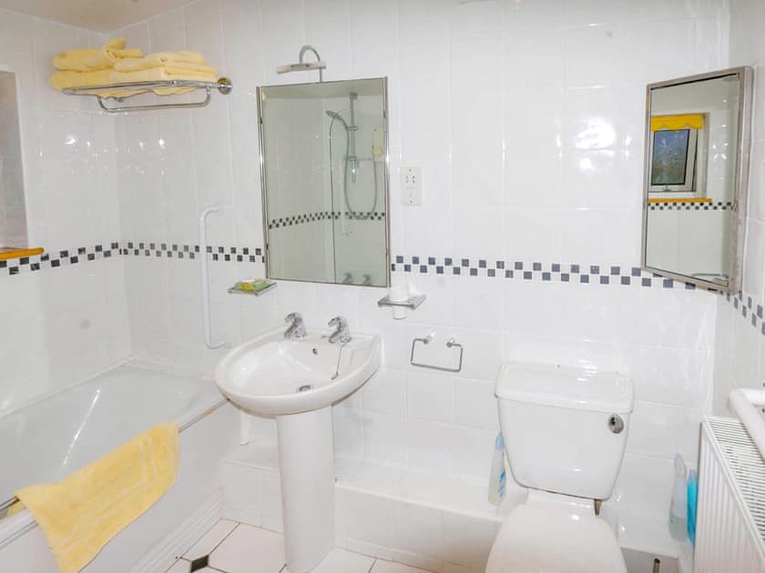 Bathroom | Mendip Magic - Greyfield Cottages, High Littleton