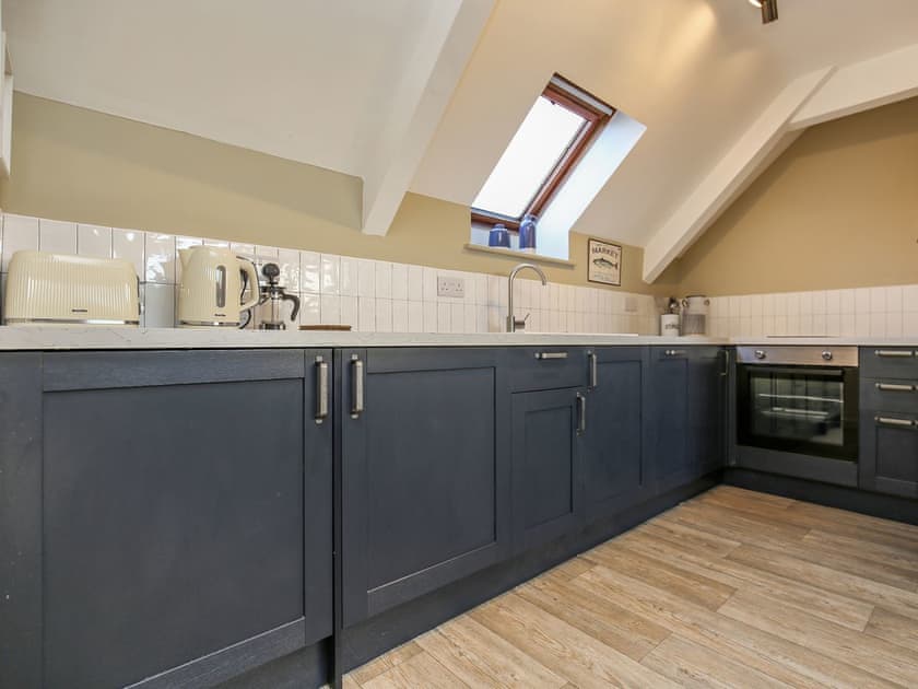 Kitchen | The Hayloft - Town Farm Cottages, Beadnell