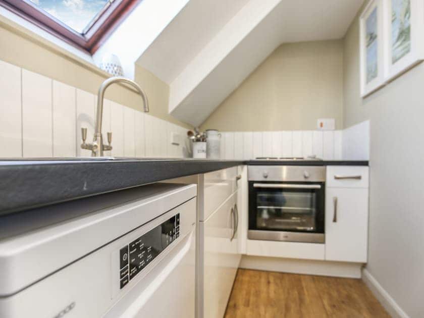 Kitchen | The Stable Loft - Town Farm Cottages, Beadnell