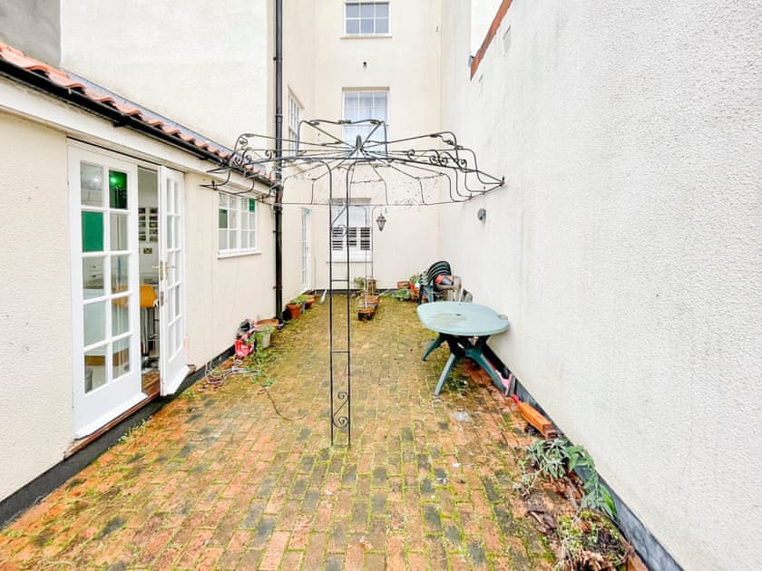 Courtyard | South Parade Mansions, Bristol