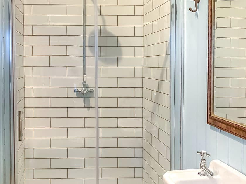 Shower room | Southfield Workshop - Southfield, Braunston, near Daventry