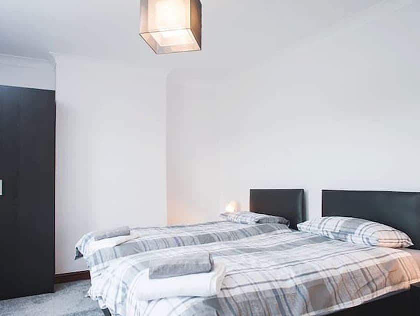 Twin bedroom | Kimberley Cottage, Yate
