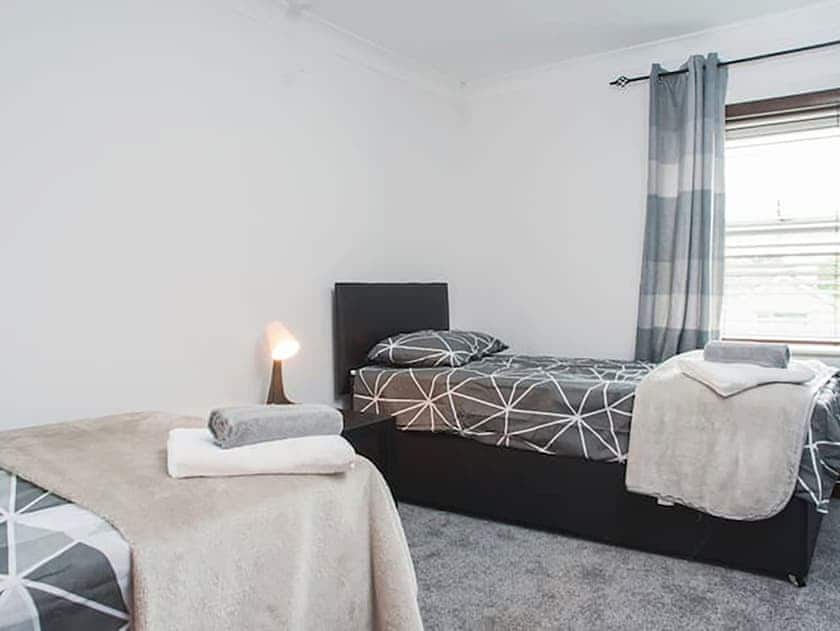 Twin bedroom | Kimberley Cottage, Yate