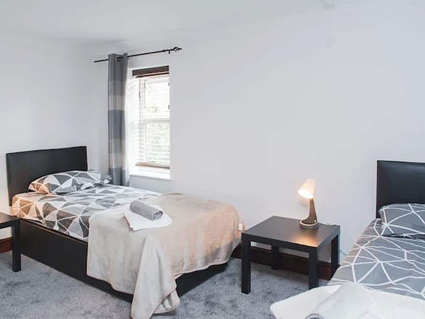 Twin bedroom | Kimberley Cottage, Yate