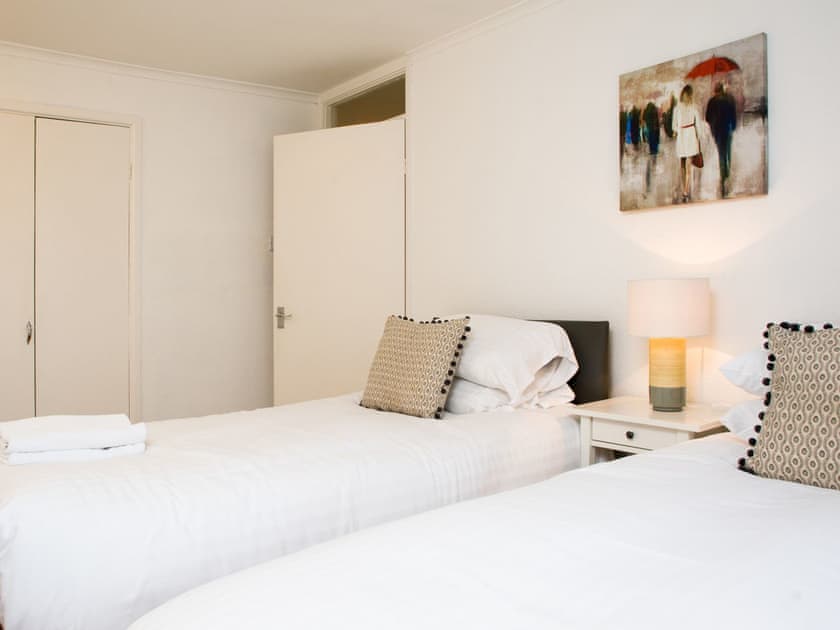 Twin bedroom | The Chippings, Stapleton
