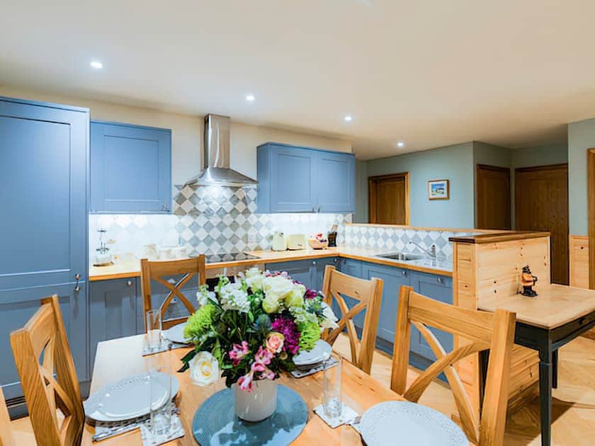 Kitchen/diner | Pine Tree Cabin - Black Sheep Collection, Letter Finlay, near Spean Bridge