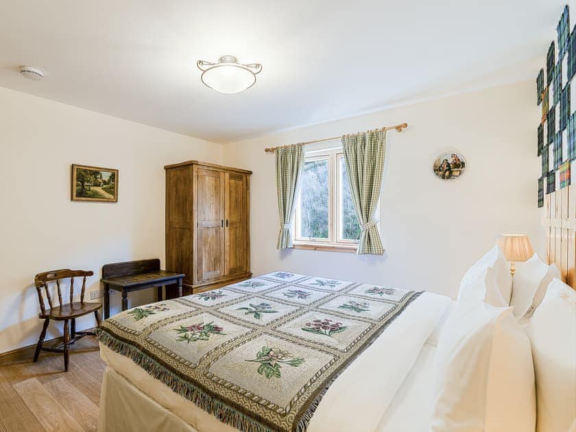 Double bedroom | Pine Tree Cabin - Black Sheep Collection, Letter Finlay, near Spean Bridge