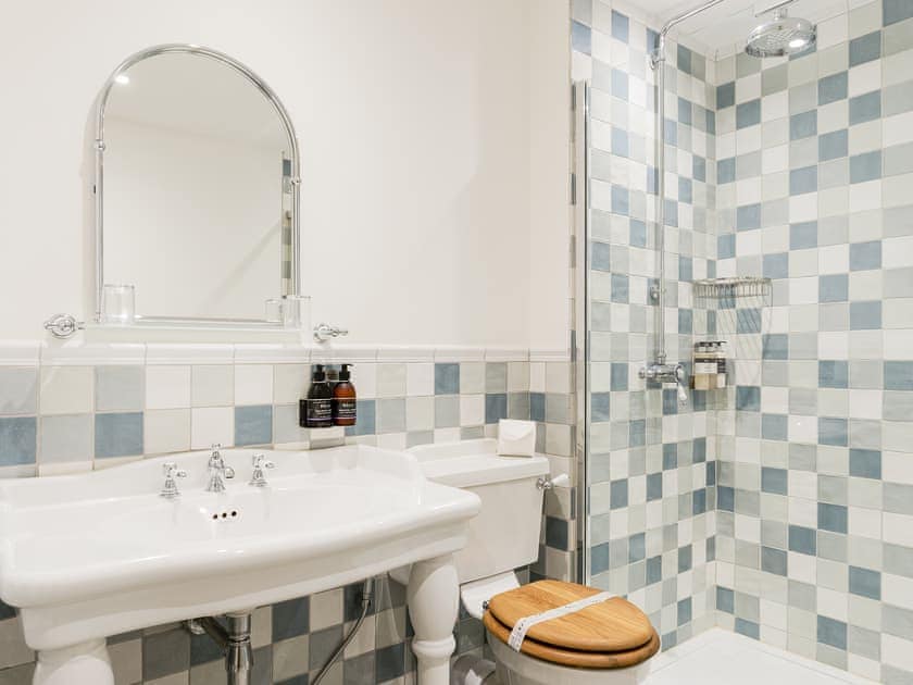 Shower room | Pine Tree Cabin - Black Sheep Collection, Letter Finlay, near Spean Bridge
