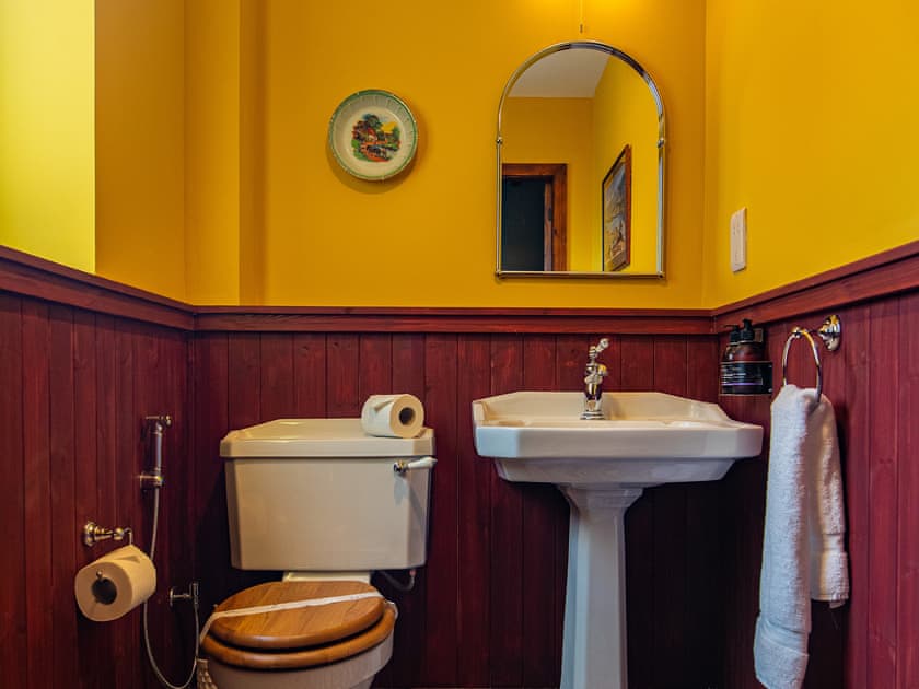 Separate toilet | Drover’s Den - Black Sheep Collection, Letter Finlay, near Spean Bridge