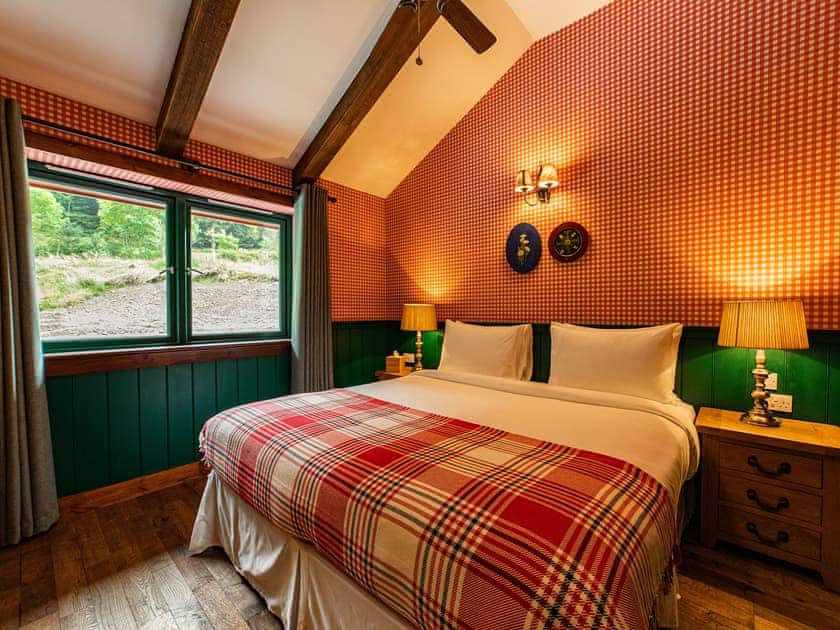 Double bedroom | Drover’s Den - Black Sheep Collection, Letter Finlay, near Spean Bridge