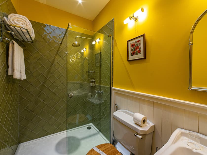 Shower room | Drover’s Den - Black Sheep Collection, Letter Finlay, near Spean Bridge