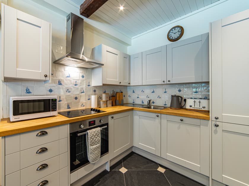Kitchen area | Pebble Shore - Black Sheep Collection, Letter Finlay, near Spean Bridge