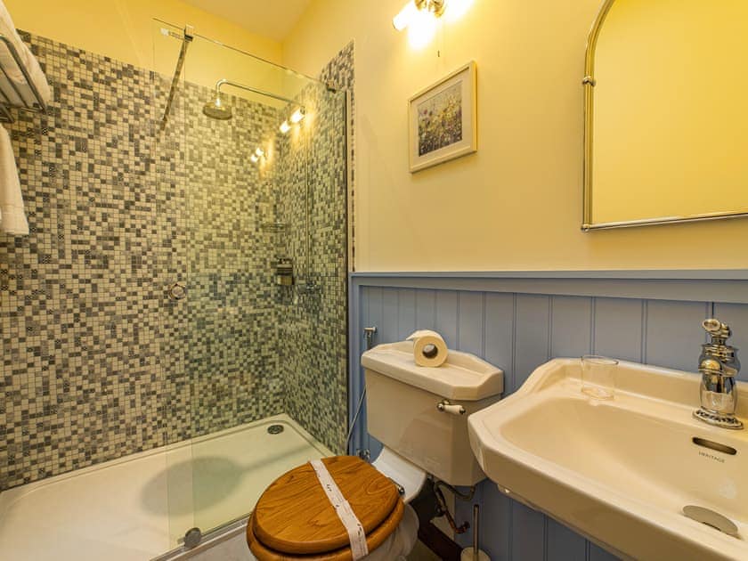 Shower room | Pebble Shore - Black Sheep Collection, Letter Finlay, near Spean Bridge