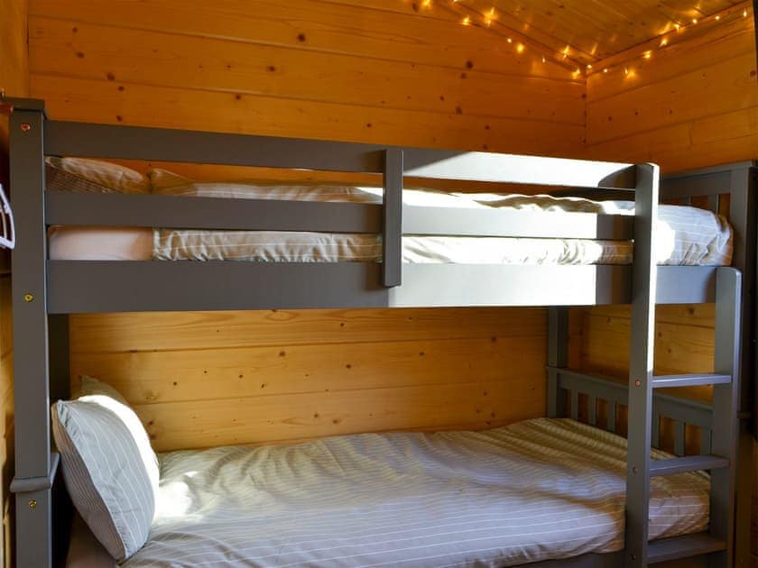 Bunk bedroom | Evergreen Lodge at Kingfisher Lakes, Brandesburton
