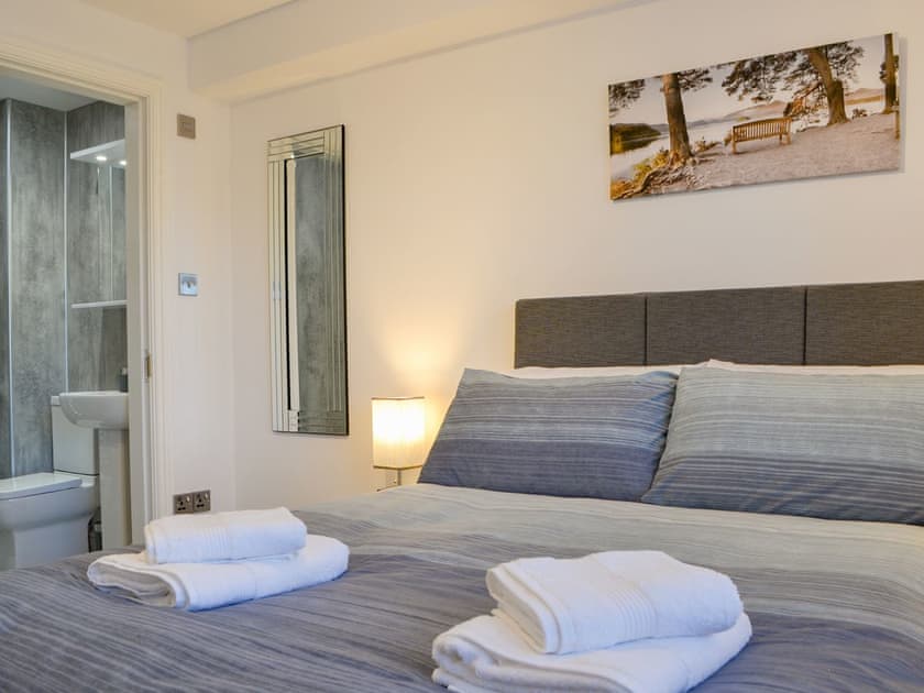 Double bedroom | Wise Cottage - Great Grove Apartments, Keswick